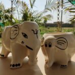 ceremic planter and pots (4)
