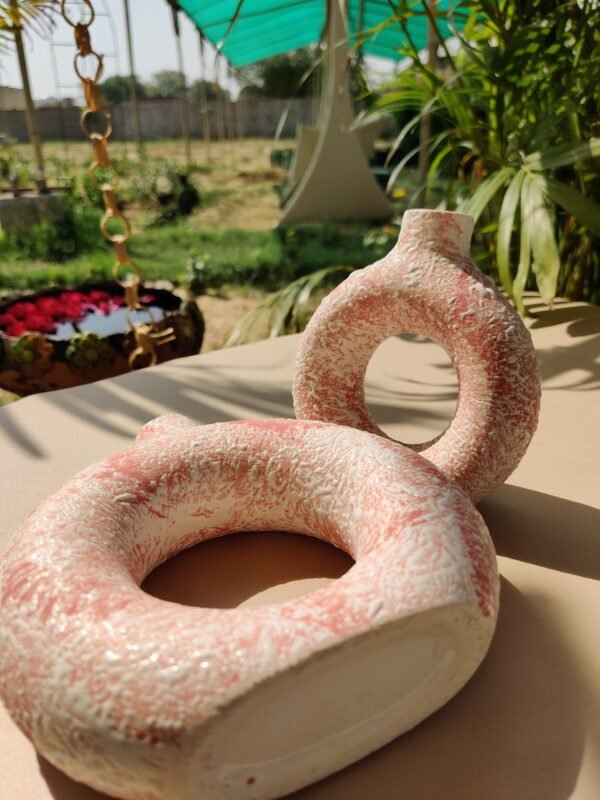 Premium Donut Ring Vases, Ceramic Round Shaped Flower Pot for Home Decoration Ceramic Vase (11) Premium Donut Ring Vases, Ceramic Round Shaped Flower Pot for Home Decoration Ceramic Vase (11)